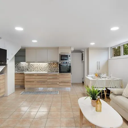 Mono Urban Design Maisonette Holiday home