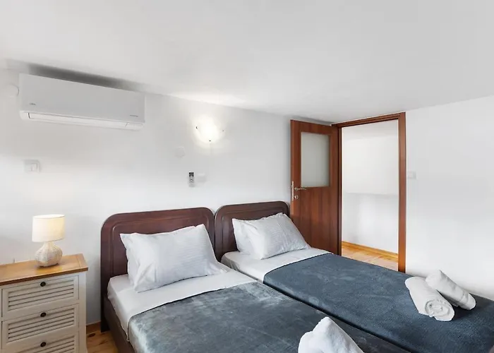 Mono Urban Design Maisonette * Χανιά